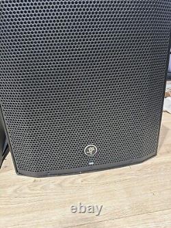 2X Mackie Thump 15A 15 1300W Powered Loudspeakers Active PA Speakers Black PAIR