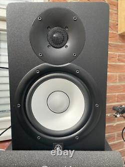 2 x Yamaha HS7 Powered Studio Monitor Speakers Black Pair
