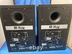 JBL 305P MKII Powered 5-Inch Two-Way Studio Monitor Pair