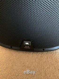 JBL 515 XT Powered Speakers PAIR in immaculate condition