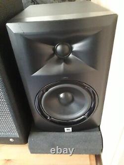 JBL LSR305 Powered Active Studio Monitors (Pair) Leads and Studio Mixer With PSU