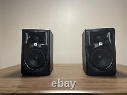 JBL Professional 305PMKII Powered 5 Two-Way Studio Monitor (PAIR)