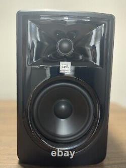 JBL Professional 305PMKII Powered 5 Two-Way Studio Monitor (PAIR)