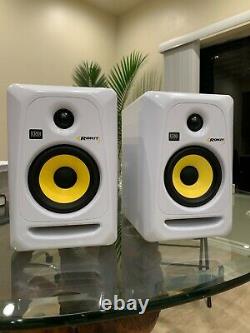 KRK RP5G3 ROKIT 5 G3 5 2-Way Powered Studio Monitor, White (Pair)