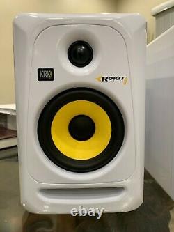 KRK RP5G3 ROKIT 5 G3 5 2-Way Powered Studio Monitor, White (Pair)