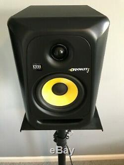 KRK Rokit 5 G3 Powered Studio Monitors Black (Pair) Bundled with Stands