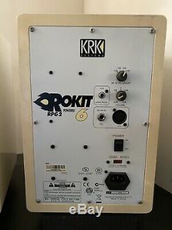 KRK Rokit 6 G2 6 Powered Near Field Studio Monitors Pair White + XLR/TRS