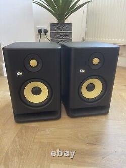 KRK Rokit RP5 G4 5 inch Powered Studio Monitors Black (Pair) LCD setup display