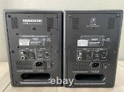 Mackie MR5 Powered Studio Monitor PAIR (2), Active Speakers for Home Studio