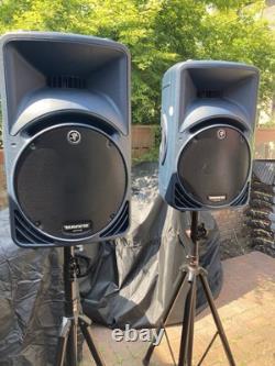 Mackie SRM450v2 12 Inch Powered Loudspeaker Black, Pair, With Stands And Cases