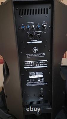 Mackie Thump 15 Powered Speakers 1000W with Speaker Stands Pair