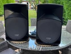 Mackie Thump th-15a powered speakers (pair). Used but very good condition