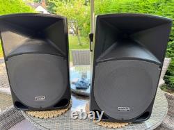 Mackie Thump th-15a powered speakers (pair). Used but very good condition