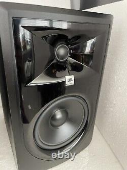 Pair (2) Of JBL 3 Series 306p MKII 6 Powered Studio Monitor Speaker