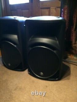 Pair Mackie SRM450v2 Powered Active Speakers with covers and stands