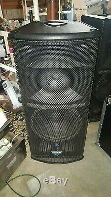 Pair Mackie Sr1530z Powered Speaker Very Nice sound and condition