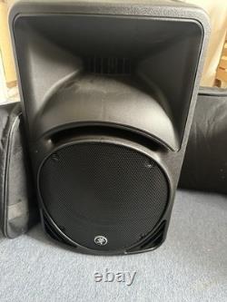 Pair Of Active Powered Mackie Speakers SRM450 V2, 2x flight bags/stands