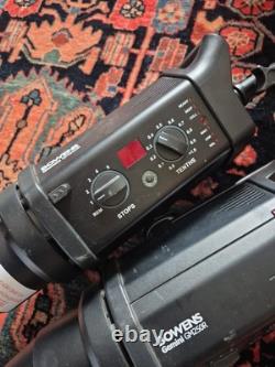 Pair of Bowens Esprit Gemini GM250 Studio Flash Heads