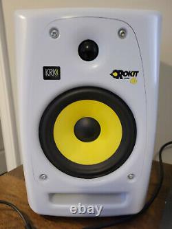 Pair of WHITE KRK ROKIT RP6se RP6G2SE-NA Powered G2 studio monitor Speakers