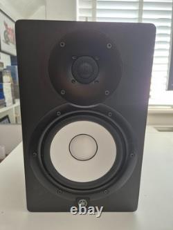 Pair of Yamaha HS7 Active Studio Monitors With power cables & Isolation Pads