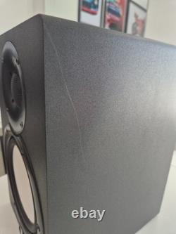 Pair of Yamaha HS7 Active Studio Monitors With power cables & Isolation Pads