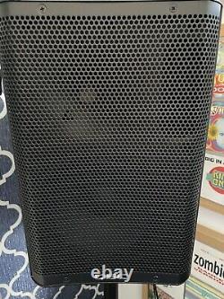 QSC CP8 Active Powered PA Speakers Pair In VGC