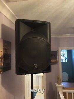QTX Sound QS15A 15 700W Active Powered Disco DJ PA ABS Speakers. THIS IS A PAIR