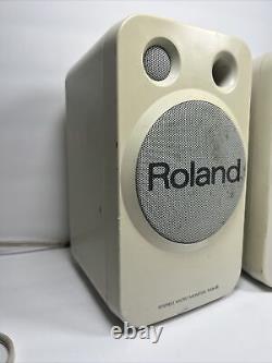 ROLAND MA-8 Stereo Micro Monitor Speakers Active Powered Studio Pair Work Good