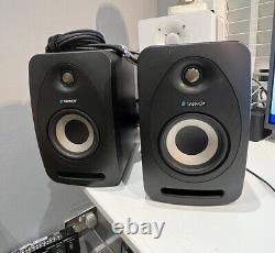 Tannoy Reveal 402 Studio Monitor Speakers Pair Good Condition Power Cables