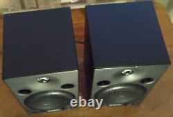 YAMAHA MSP3 powered monitor speakers pair