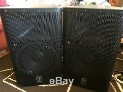 Yamaha DXR12 Powered Speakers Pair with hercules Stands and bag