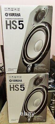 Yamaha HS5 5-Inch Powered Studio Monitor Speakers (Pair) -OPEN BOX