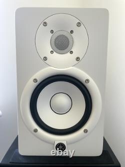 Yamaha HS5 Powered Studio Monitor Pair in white HS5W Active Monitors