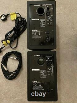Yamaha HS5 Powered Studio Monitor Speakers (Pair) Black, Excellent condition
