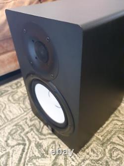 Yamaha HS7 Pair, Powered Studio Monitor Speakers Excellent Working Condition