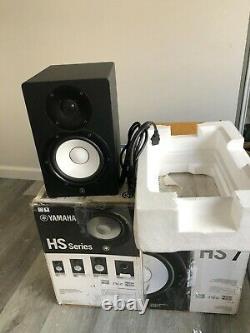 Yamaha HS7 Powered Active Studio Monitor Speakers Pair
