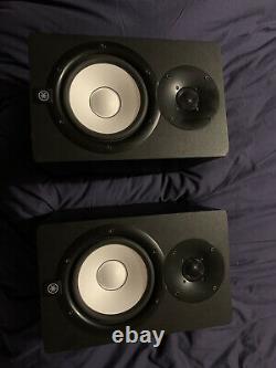 Yamaha HS7 Powered Studio Monitor Speakers (Pair) + Power And Audio Cables