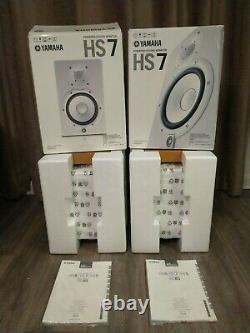 Yamaha HS7 Powered Studio Monitor Speakers (Pair) White